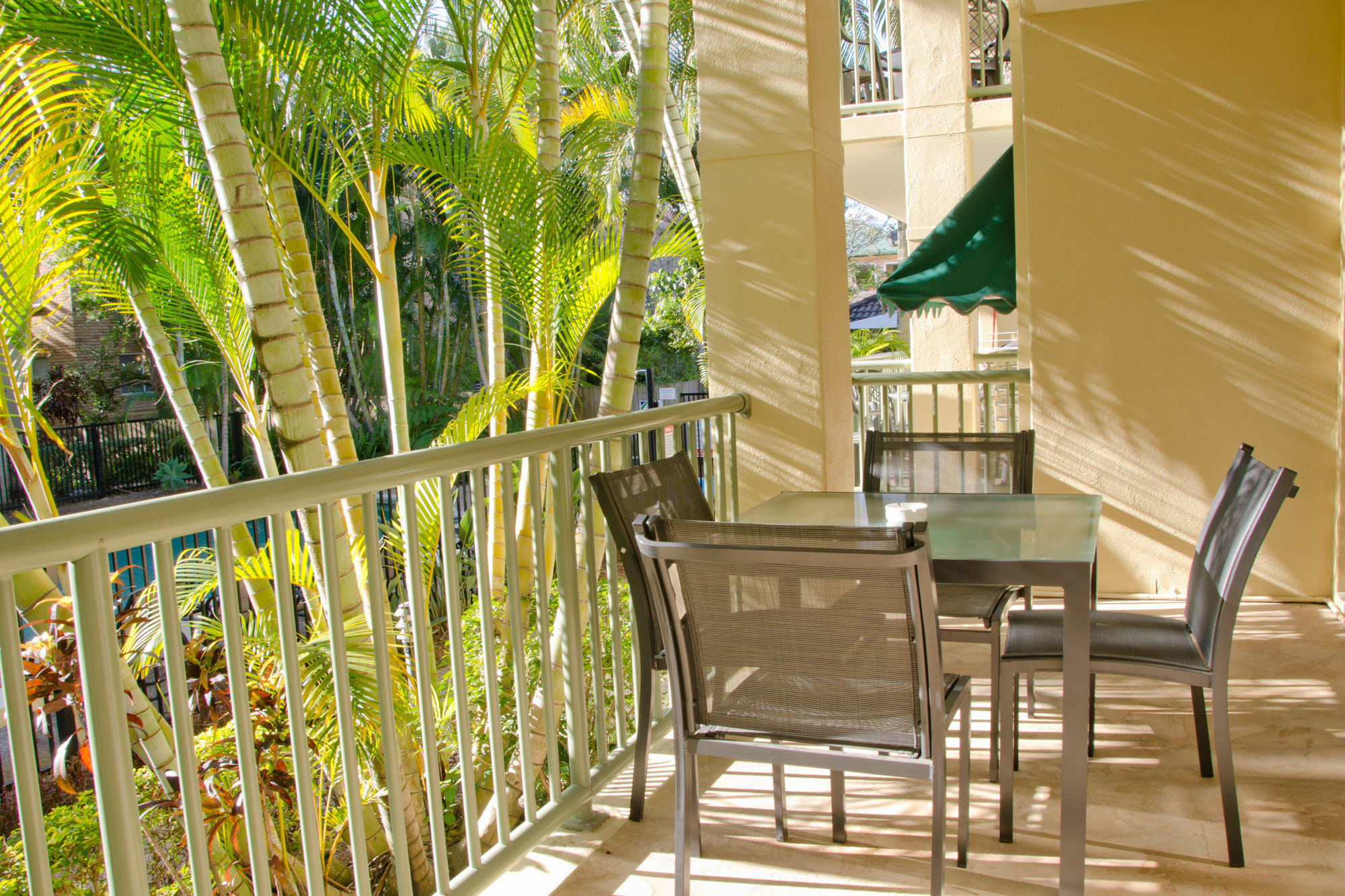 Bila Vista Kirra Beachside Apartments Gold Coast Exterior foto